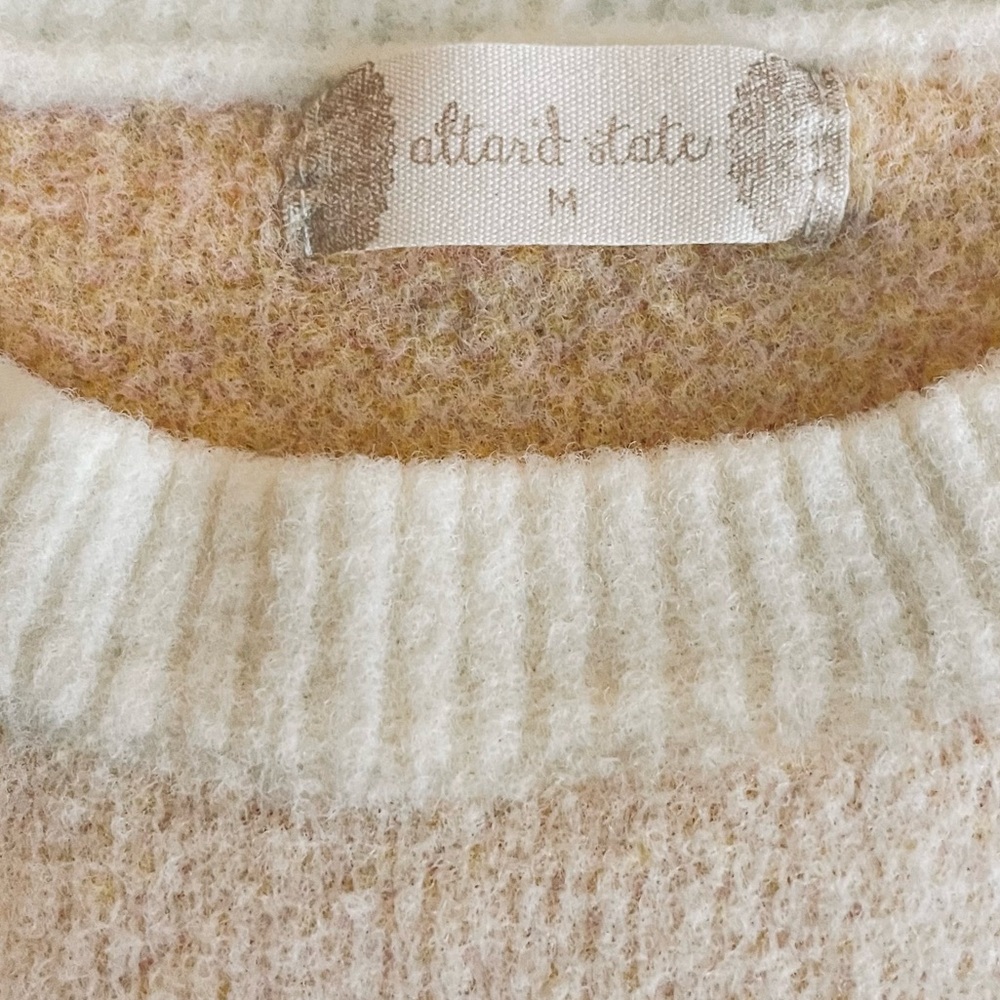 “ALTAR’D STATE” WOMEN’S CHENILLE SWEATER  SIZE M   EUC - Picture 4 of 8